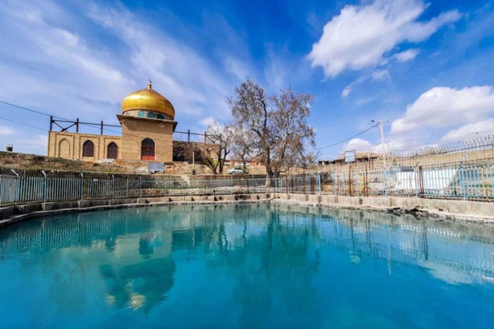 چشمه آب گرم ایوب